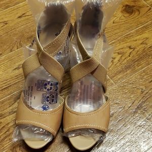 Women's Rockport strappy heels